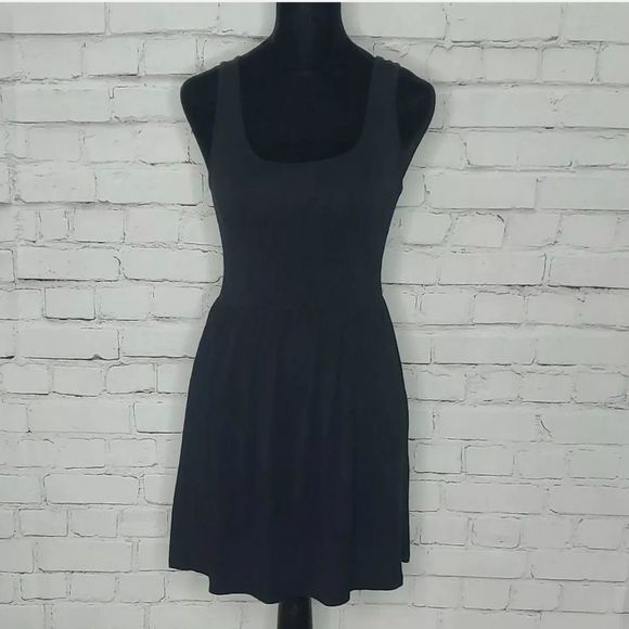 Wet Seal Dresses & Skirts - Wet Seal Junior's Black Fitted Wide Strap Sun Dress Size XS